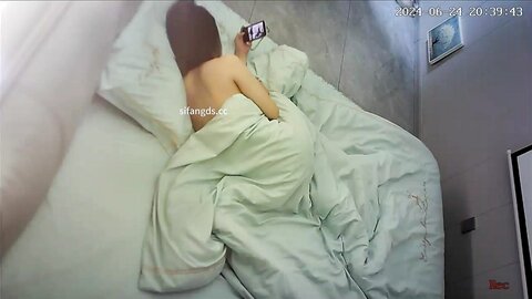 新流出民宿酒店偷拍颜值美少妇偷情