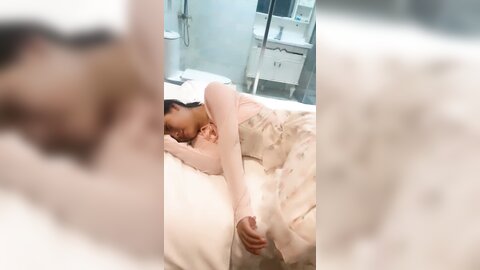 最近约的超嫩良家妹妹，酒店开房操逼，外表甜美