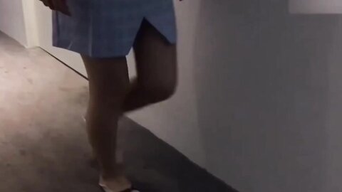 极品反差婊狂艹极品嫩妹，粉嫩的逼逼，超级会吃鸡