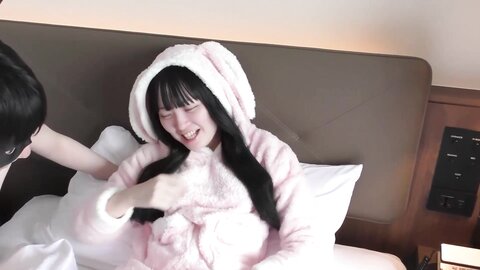 极品️美少女】爆艹粉色兔子睡衣嫩妹 鲜嫩白虎小穴跳蛋攻击
