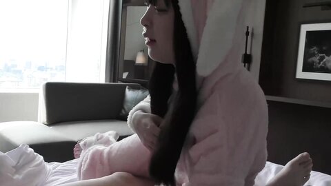 极品️美少女】爆艹粉色兔子睡衣嫩妹 鲜嫩白虎小穴跳蛋攻击