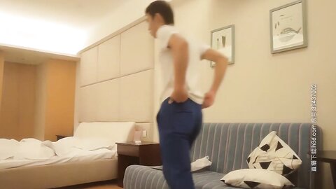 漂亮黑丝小姐姐 啊不插了好难受 别哭了我轻轻动