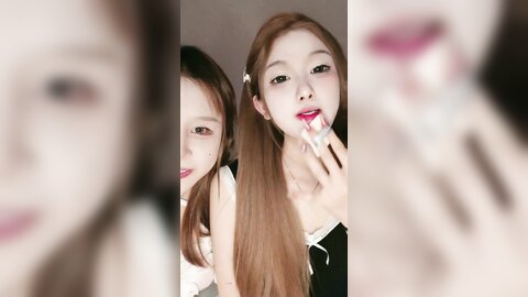 疯狂推荐✅女神『楚妹』首次带闺蜜下海~激情诱惑