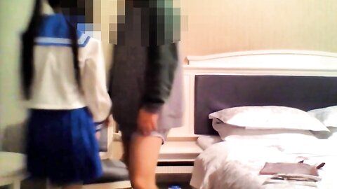 白丝水手服双马尾清纯女高嫩妹✅刚放暑假就被金主爸爸带到酒店啪啪