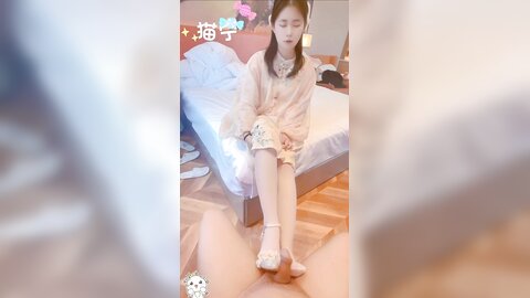神仙颜值小仙女小姐姐『猫宁』✅唯美汉服后入，美美的玲珑小脚足交