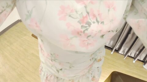 高挑身材碎花裙尤物女神调教✅小骚穴戴上跳蛋逛商场