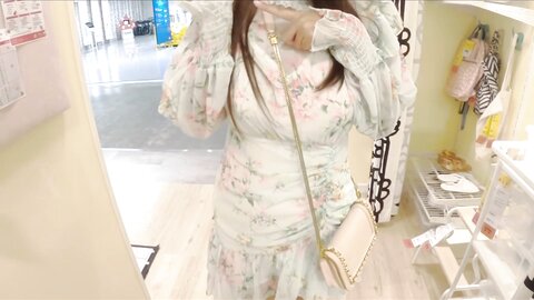 高挑身材碎花裙尤物女神调教✅小骚穴戴上跳蛋逛商场