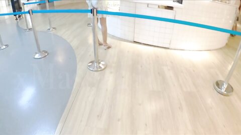 高挑身材碎花裙尤物女神调教✅小骚穴戴上跳蛋逛商场