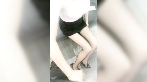 黑丝高跟美眉 你怎么内内穿反了有白的 啊啊要来啦