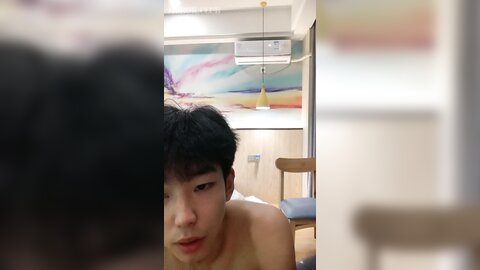 Oo后小情侣啪啪⭐年轻人玩的花样真多⭐先乳交再把妹子舔湿了插入