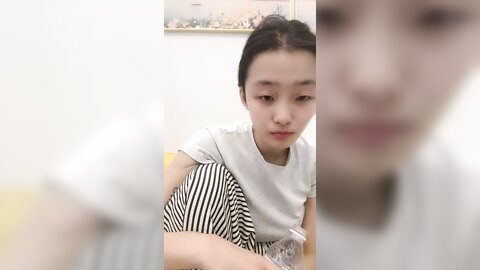 ❤️G罩杯八字大奶，淫荡美女小骚货，发骚想要操逼，长屌炮友猛扣穴，特写抽插多毛骚逼，美臀骑上来操