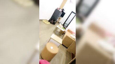 ❤️气质尤物眼镜美女，被大屌个猛干，骑乘位抱着屁股操，第一视角正入，扶着桌子，站立后入操小穴