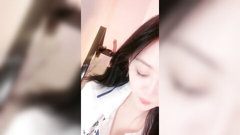 人气G乳女神尤物，逆天颜值纯天然美臀美鲍