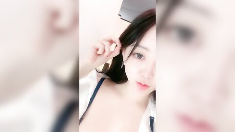 人气G乳女神尤物，逆天颜值纯天然美臀美鲍