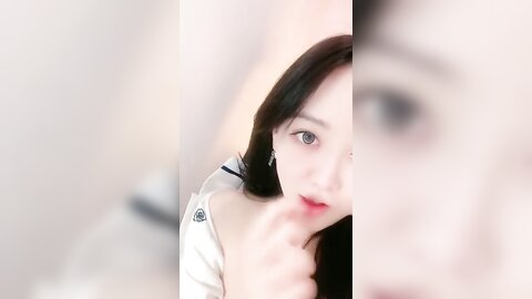 人气G乳女神尤物，逆天颜值纯天然美臀美鲍
