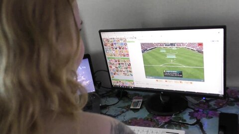 Neighbor Bella Mur Asked To Help Her Win The Game