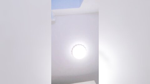 寂寞姐姐，穿着情趣装，到弟弟房间干逼