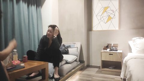 巨乳熟女阿姨 你太厉害了脑壳都日混了 要日死我一辈子没这样做过爱 终于尝到小哥哥的厉害了 身材丰腴