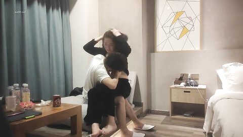 巨乳熟女阿姨 你太厉害了脑壳都日混了 要日死我一辈子没这样做过爱 终于尝到小哥哥的厉害了 身材丰腴
