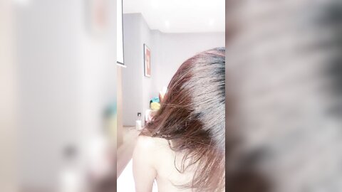 新来的姐妹花全程露脸展示，跟狼友互动撩骚青春可爱颜值高