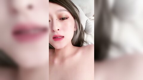 无毛白虎黑丝高跟小骚骚，揉奶玩逼特写粉嫩骚穴，呻吟可射表情好骚好刺激