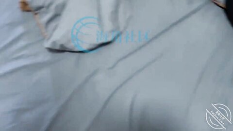 极品母子通奸】妈妈的丰乳肥臀✨ 老妈和张叔煲恩爱电话粥 趁机操老妈 太刺激了边插边通话 兴奋内射精液滴到地板