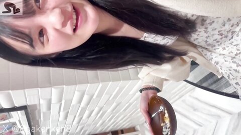 极品美少女】约啪护士可爱小姐姐 爱抚小穴就兴奋溢出汁液