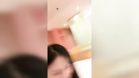 气质尤物美少妇，酒店约炮操逼，多毛骚逼八字奶