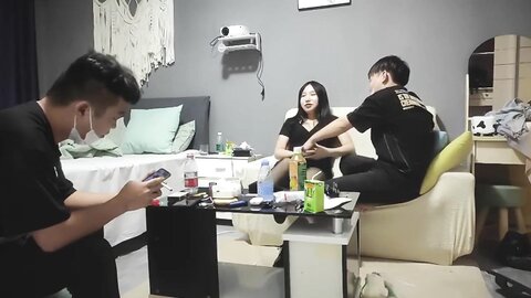 漂亮大奶小姐姐 一夜情聊什么感情 你要观战吗 看也要给钱 你体力不行啊 性格开朗爱笑 吐槽小哥不够猛