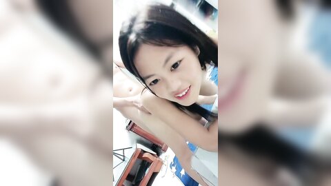 真实夫妻良家镜头前兼职赚外快啪啪给狼友看，小嫂子真幸福让大哥吃奶舔逼舔菊花，深喉大鸡巴无套爆草好刺激