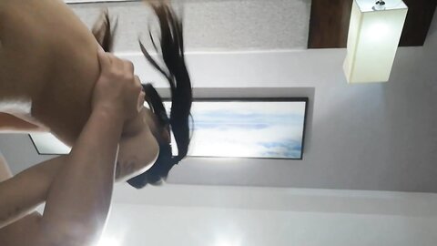 青春叛逆美少女✅中出内射清纯小学妹，诱人紧致娇嫩凹凸身材 被操爽了白浆直流，粉嫩小穴爆操 小反差婊一个！