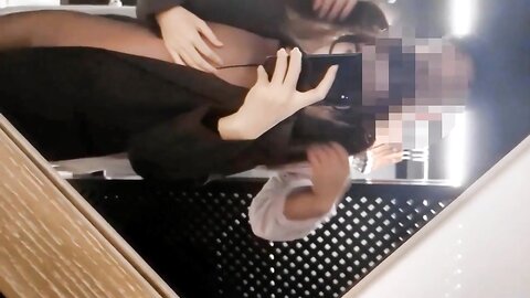 颜值逆天的大眼镜女高学妹✅性感黑丝连体袜服务金主爸爸