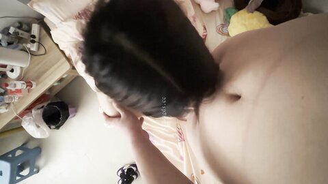 高端泄密审核非常严格❤️高端的情侣交换群流出上海情侣李欣和男友自拍性爱视频