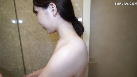4498321-2 50% DE RÉDUCTION ! 1 vidéo bonus disponible [first shot]****zynxzjo* 0357_001 Mai-chan 18 ans, élevée avec soin dans une école très prestigieuse. C`est une jeune femme qui a été soigneusement élevée d...
