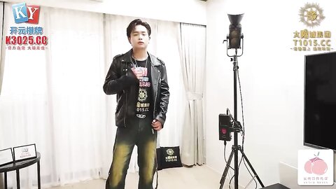 蜜桃影像PMC485演艺圈新人面试潜规则