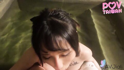 Chinese Girl Xiao Ye Ye Had Soft Sex With Boyfriend In Hotel Room