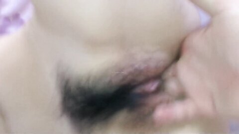 《百度云泄密》美女大学生和男友之间的私密分手后被曝光