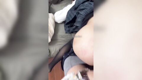 小母狗 你不喜欢我跟他睡我就回来 是不是有姨妈血也要被主人干 Jk小母狗耳光啪啪响被无套内射母狗