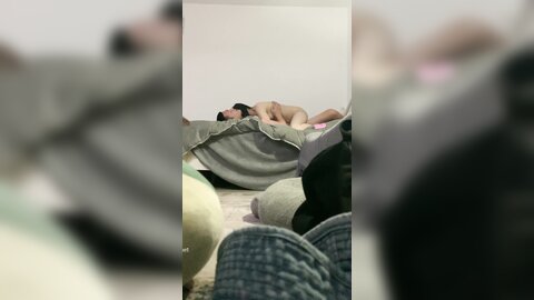 平头哥单身宿舍约炮极品身材的粉嫩小女友❤️各种姿势啪啪完美露脸