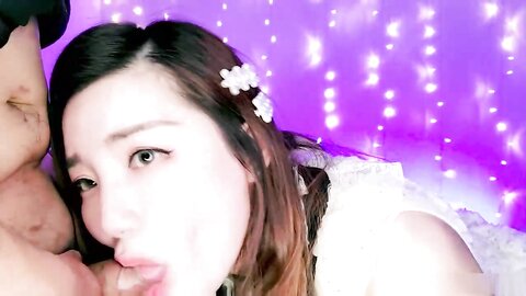 网黄反差婊妮可直播忘光摄像机被男友狠操的样子都被粉丝看到了