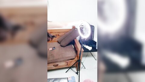 黑丝露脸超级骚的御姐少妇跟小哥激情啪啪，深喉大鸡巴舔蛋舔菊花好骚，多体位爆草蹂躏，给骚逼干尿了好刺激