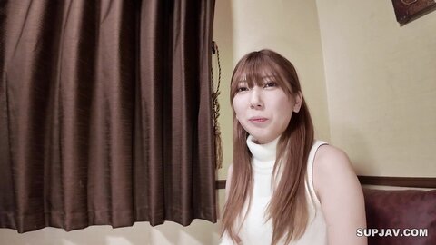4505746 Exclusive 50% OFF!!!990 pts until the 29th!!!　First time shooting Slender** who loves anime "I wanted to get this limited time goodies..." She was naive and licked the filming, so I educated her with ...