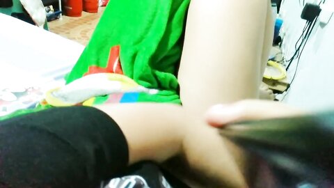 Napunta Sa Lamasan Ng Dede At Finger Ang Panonood Ng Movie Dahil Porn P