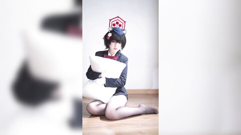 [Cosplay] 半半子 – ガイド春日ツバキ [86P6V-593MB] (4)