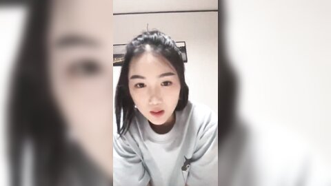 G奶女神~蜜桃臀【茶香浓郁】道具自慰~白浆冒泡~尿尿！~