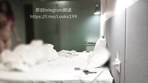 ⚫️⚫️对话淫荡，约炮大神双机位高清肉战极品木瓜巨乳染发骚女，大肉球一个手握不住，各种啪啪听声就能硬那种1