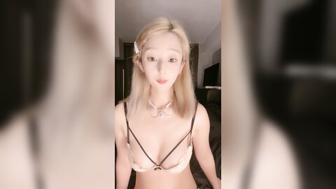 ❤❤D罩杯金发颜值大学生2，外表甜美发骚自慰，多种道具选一根，猛捅无毛骚逼，淫水流出湿哒哒