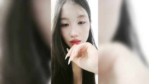 ❤❤光头大叔最近约的小姐姐2， 洗洗小骚逼开干，埋头舔逼道具抽插，搞的好想要，翘起屁股扣穴后入