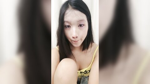 ❤❤光头大叔最近约的小姐姐，伸进衣服随意揉奶，埋头深喉吃屌，骑脸舔无毛骚逼，骑乘位爆草骚穴