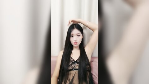 ❤❤御姐型气质美女，被炮友大叔爆草，透视情趣内衣，被舔小骚逼，第一视角后入，狠干小骚货